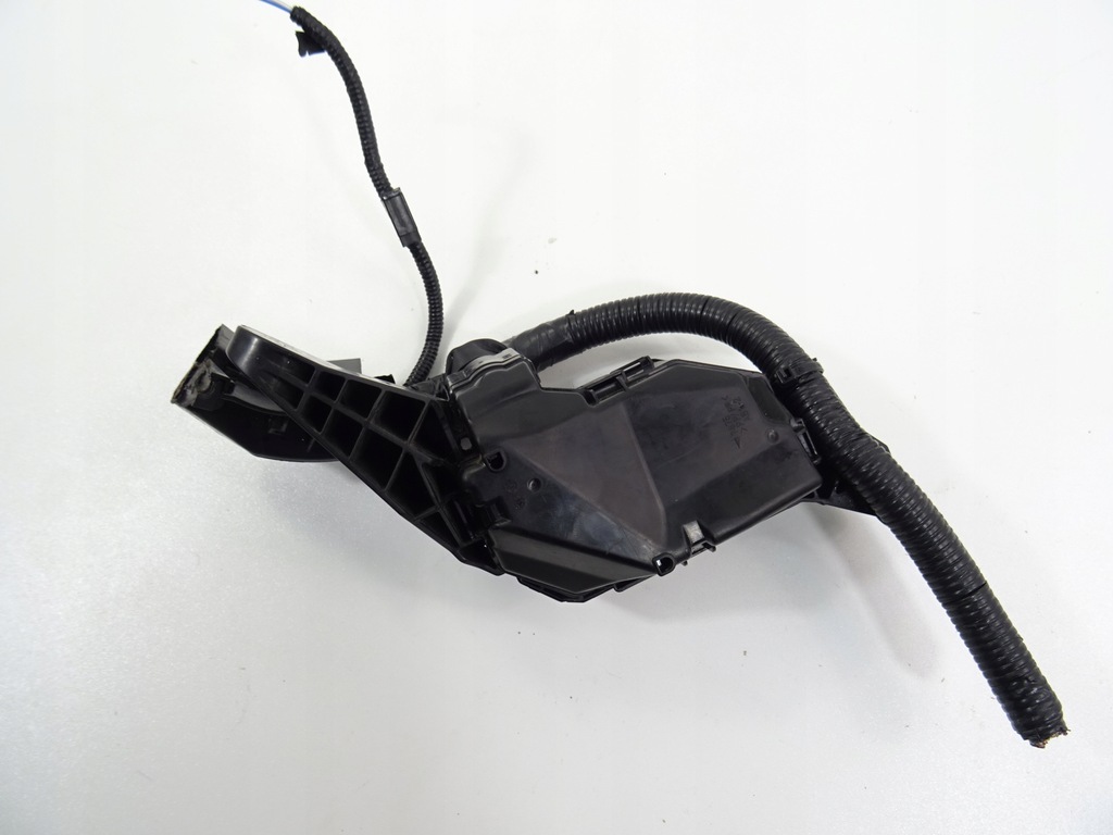 фото №10, Lexus ux 250h коробка запобіжників 82662-76070