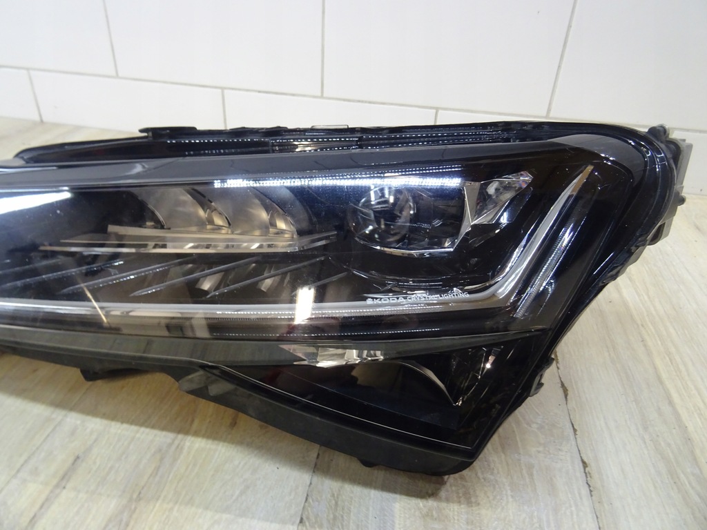 фото №3, Лампа левая full led superb iii lift 3v1941015d