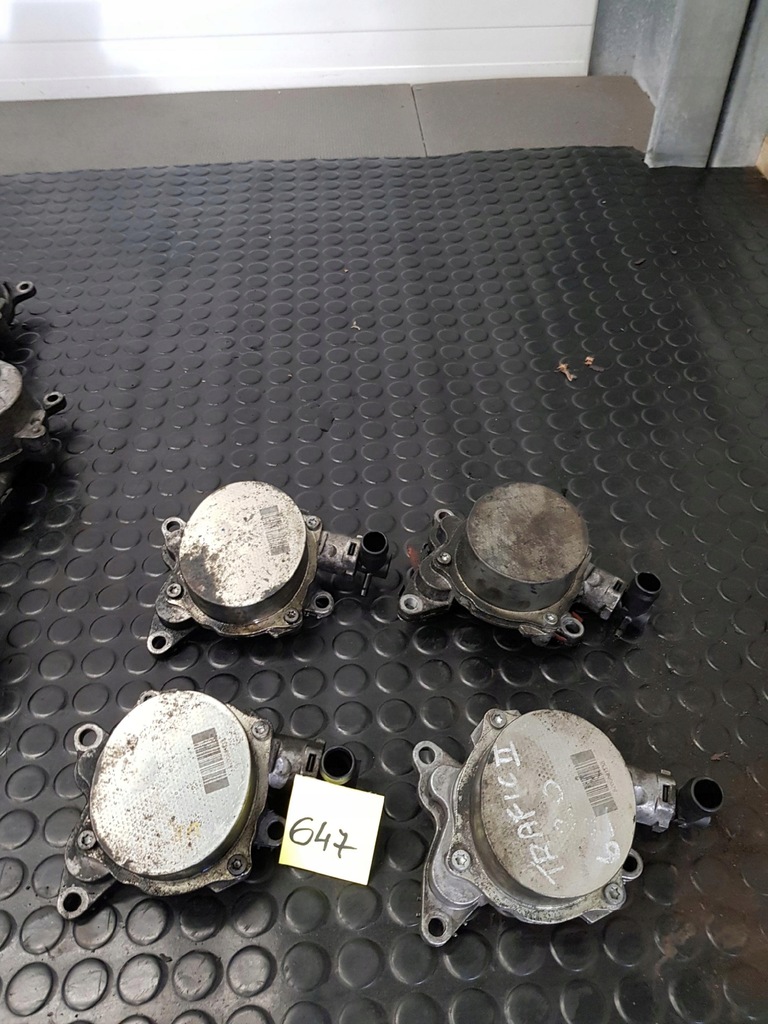 фото №1, Насос вакуум trafic vivaro primastar 2.0dci