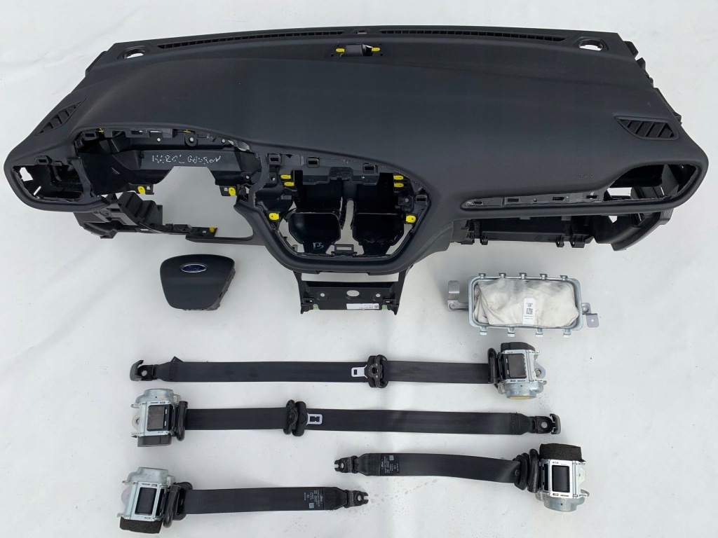 фото №1, Ford puma приборная панель приборная панель консоль подушки безопасности ремни