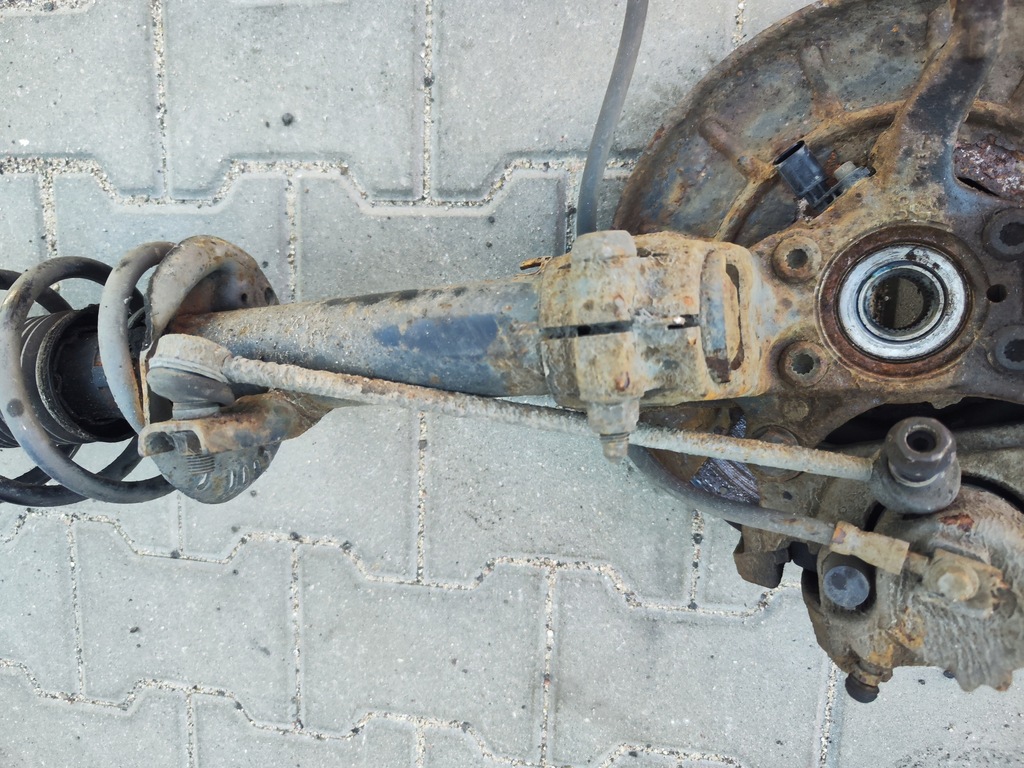 фото №6, Амортизационная стойка поворотный кулак перед правая audi q3 8u 2.0 tdi