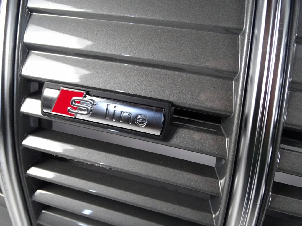 фото №7, Бампер перед передній audi e-tron 4ke s-line