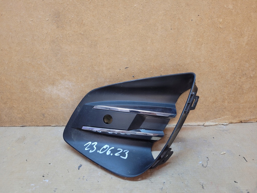 фото №1, Решітка права renault clio v 19-