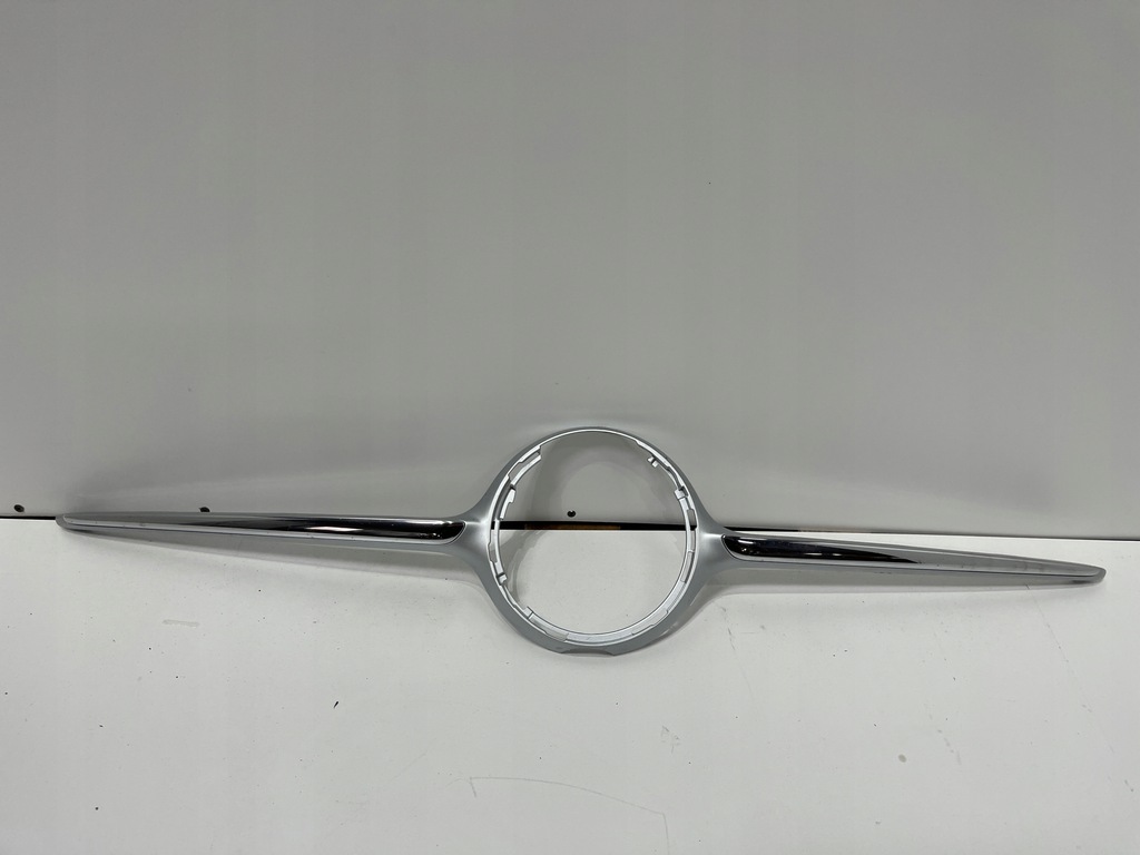 фото №1, Mercedes c klasa w206 amg решётка радиатора эмблема решётка радиатора a2068885000