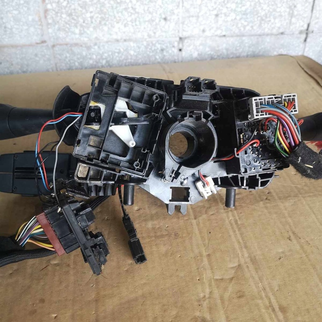 фото №3, Перемикач двірник renault оригінальний номер 255671163r