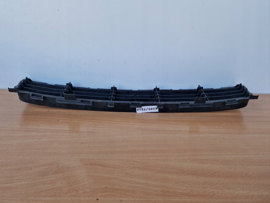 Toyota auris 06-09 год решётка бампера перед оригинальный номер Цена