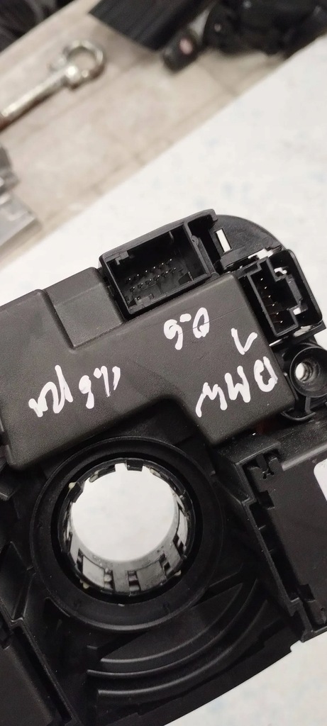 фото №7, Переключатель комбинированный bmw e87 392002081