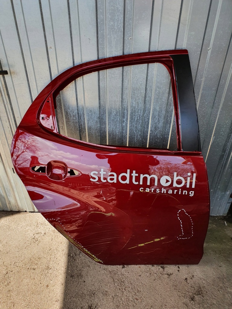 фото №1, Дверь задние правое toyota yaris iv 2019-