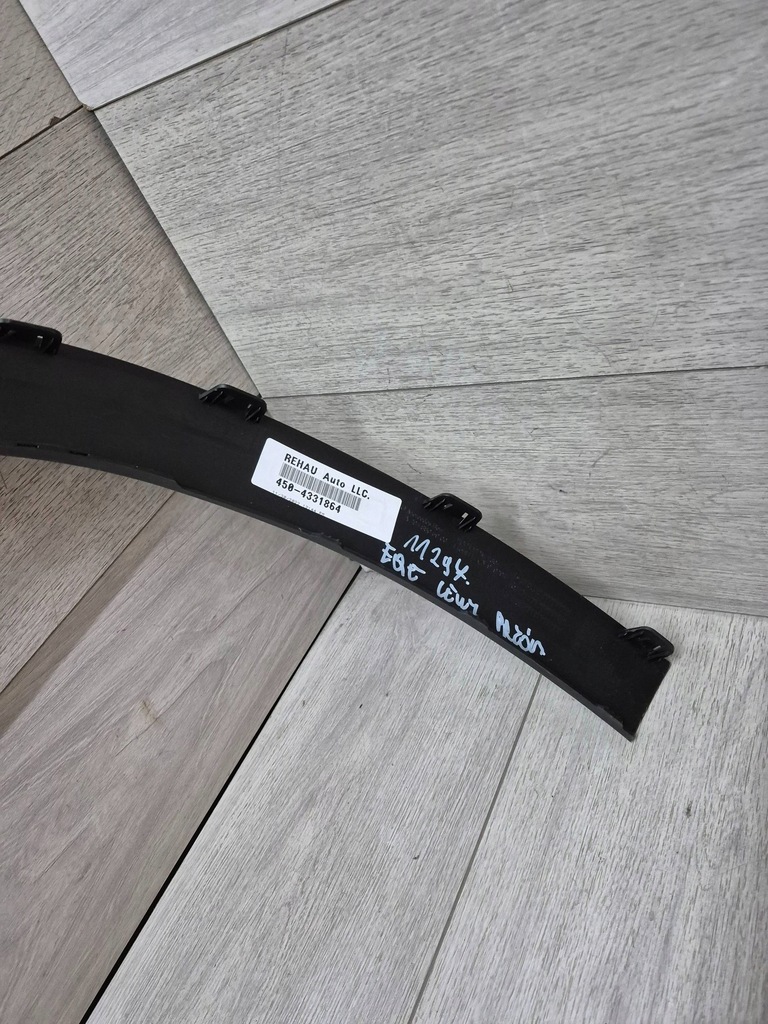 фото №8, 11297. mercedes eqe молдинг крыло левый перед a2948805900