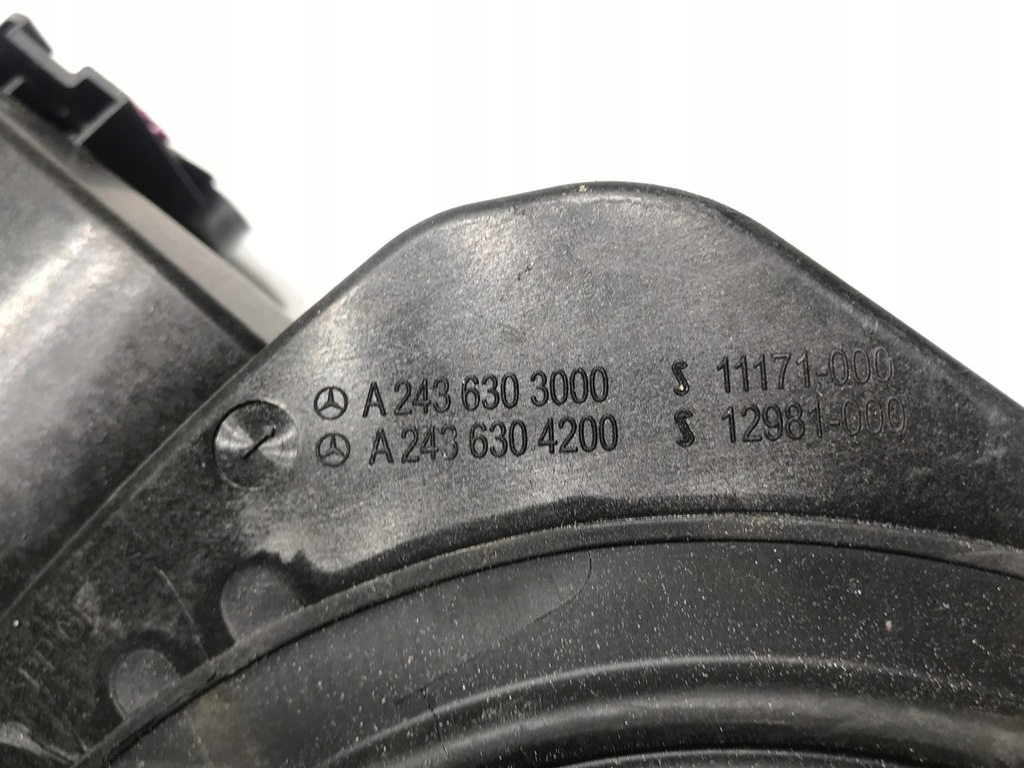 фото №6, Mercedes eqa h243 крышка заливной топлива a2436303000