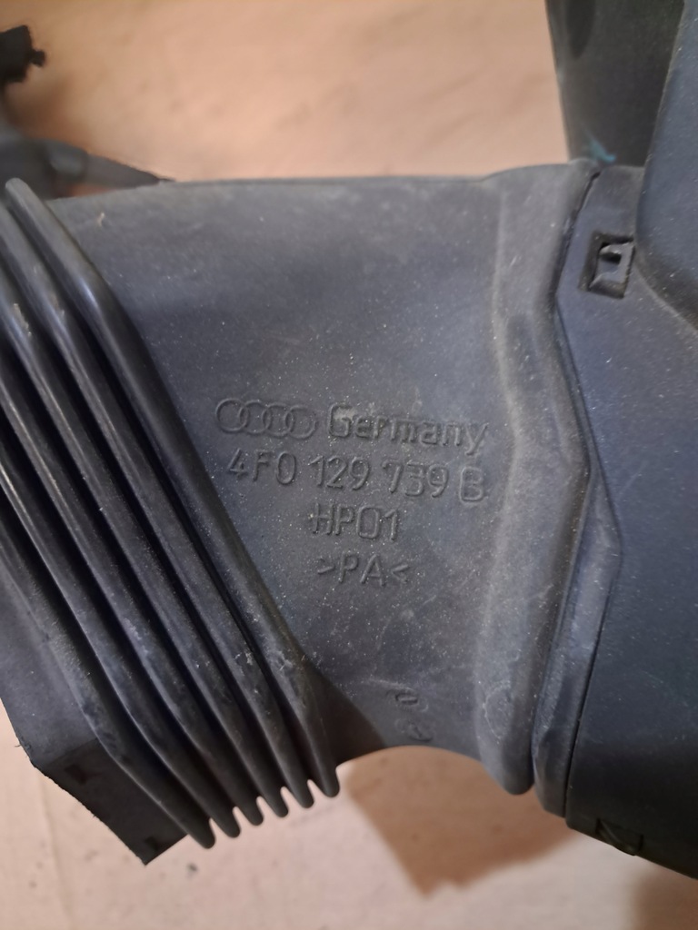 фото №11, Корпус фільтра повітря 059133835e audi a6 c6 3.0 tdi