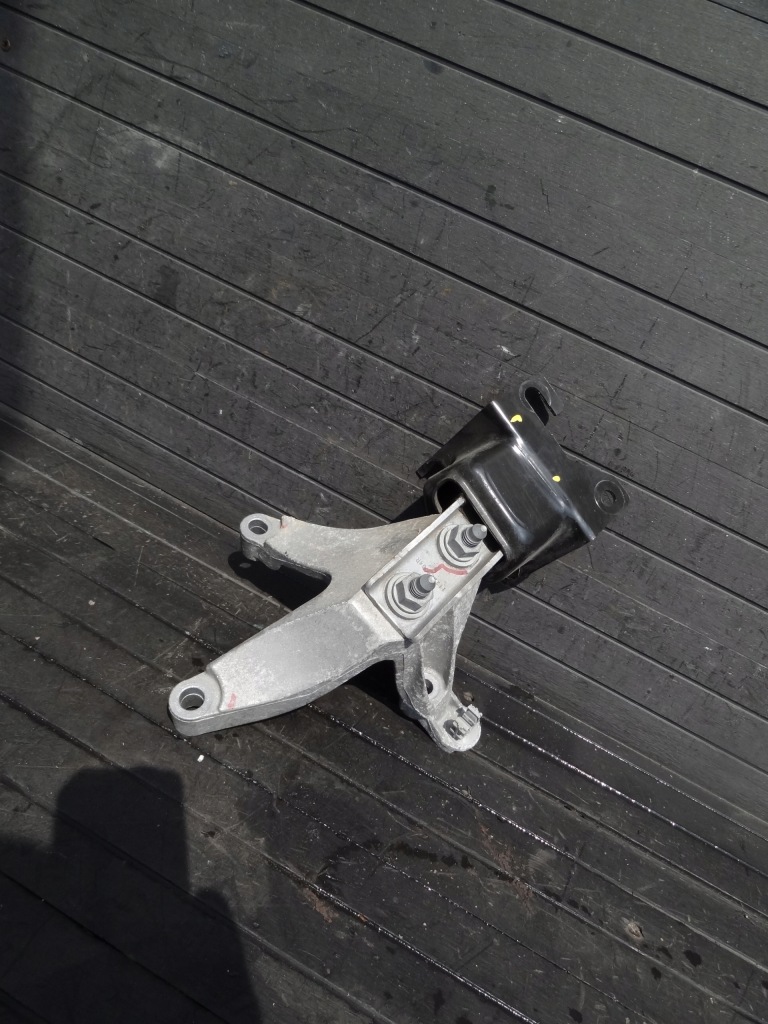 фото №1, Dacia sandero ii 19r 1,0 sce подушка кронштейн коробки