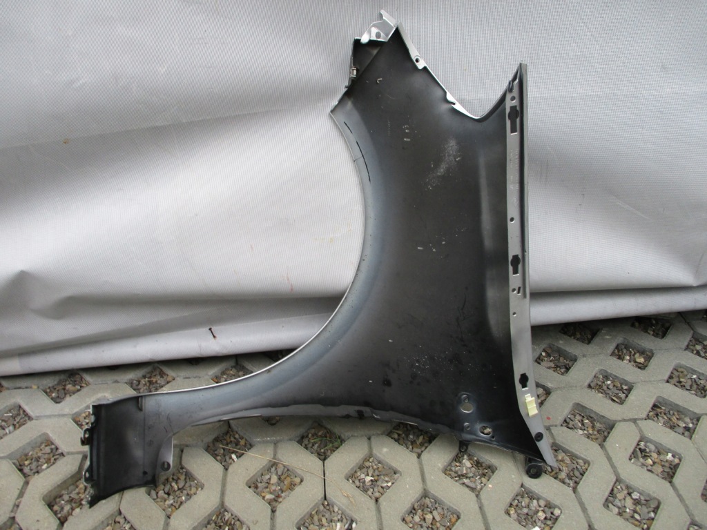 Крыло  правый  перед передний renault clio 3 185 8200256118 Оригинал