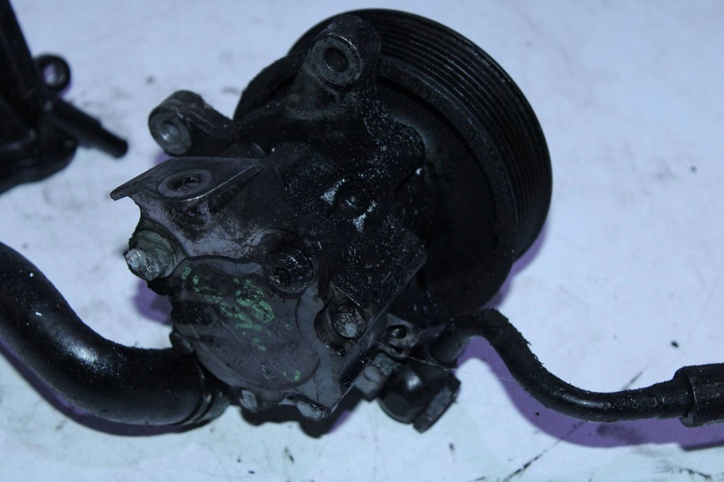 фото №4, Насос усилителя mercedes w251