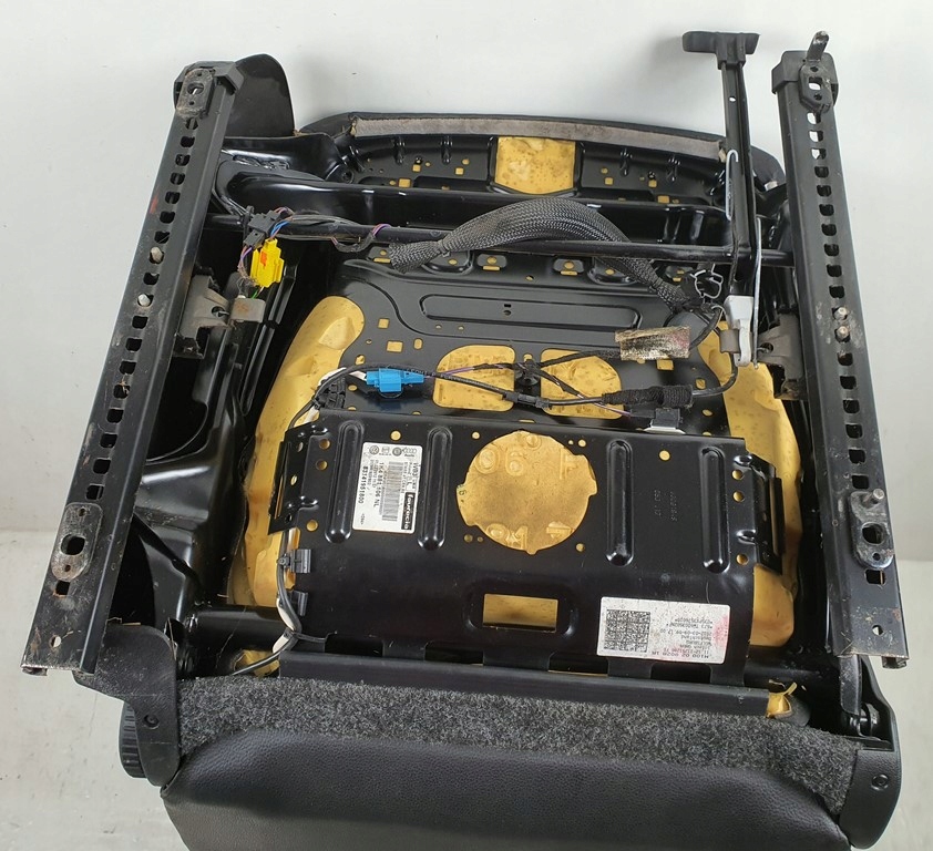 фото №8, Сиденье правый перед пассажира vw golf vi europa