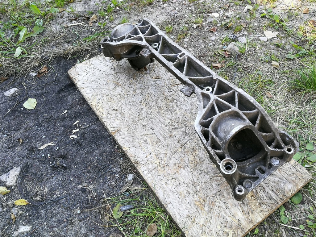 Балка двигуна підвіска перед bmw e30 325ix 4x4 Зі Шроту