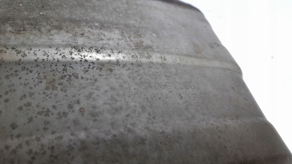 фото №9, Porsche panamera 971 16-21 turbo гасник середній 971253211b usa