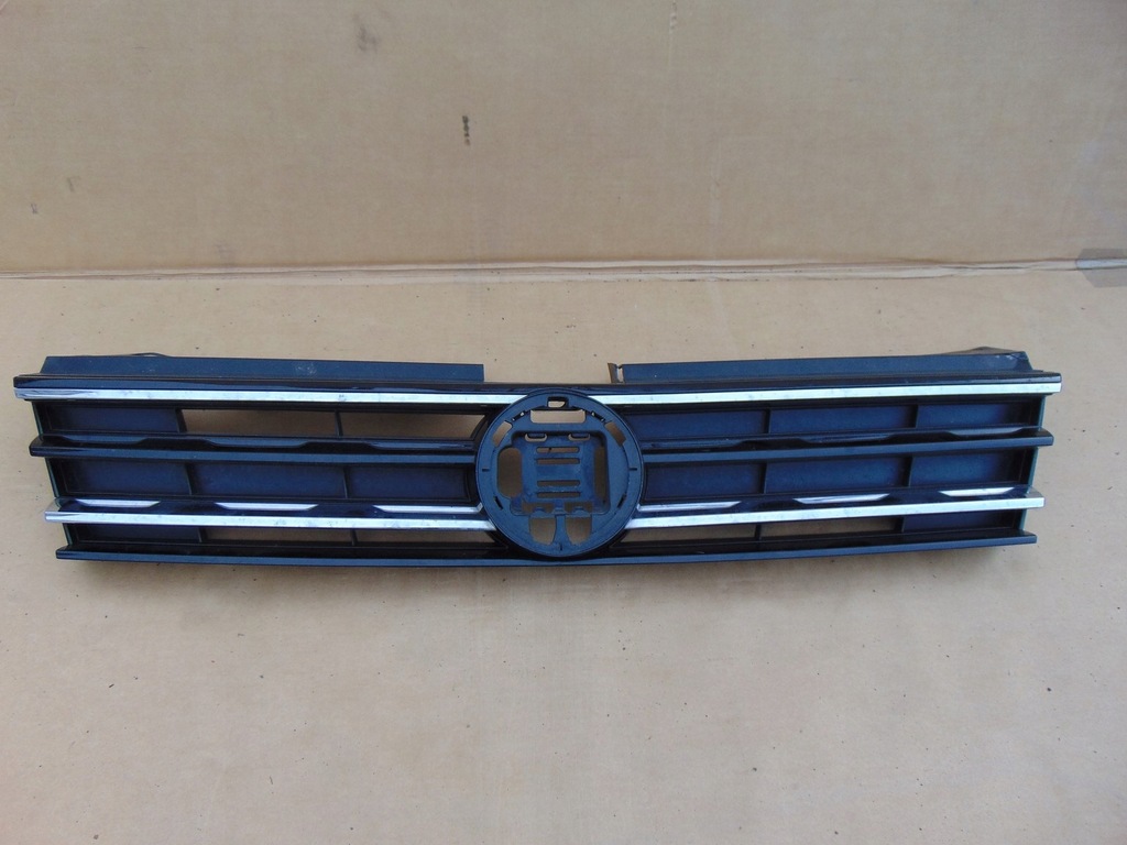 фото №1, Решітка радіатора решітка радіатора vw tiguan ii 5na853653a оригінал