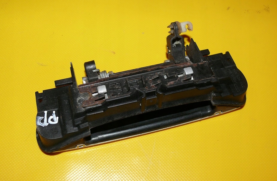 фото №2, Ручка зовнішня правий перед audi a8 d2 lift ly7w
