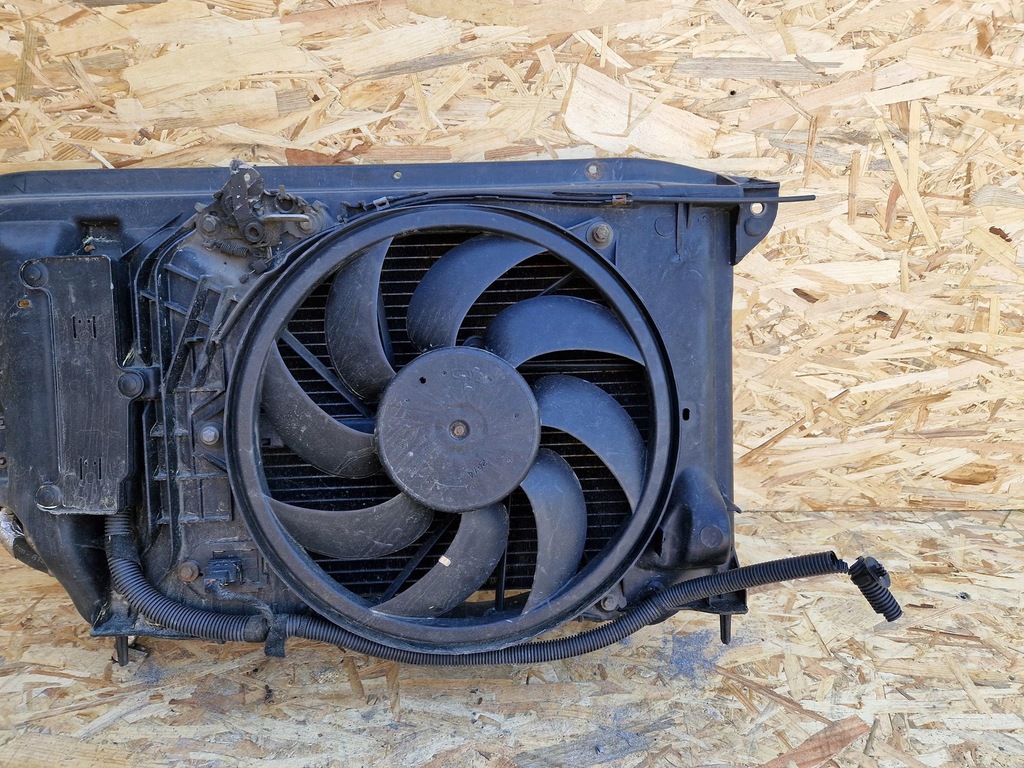 фото №3, Kompletny pas перед peugeot 206