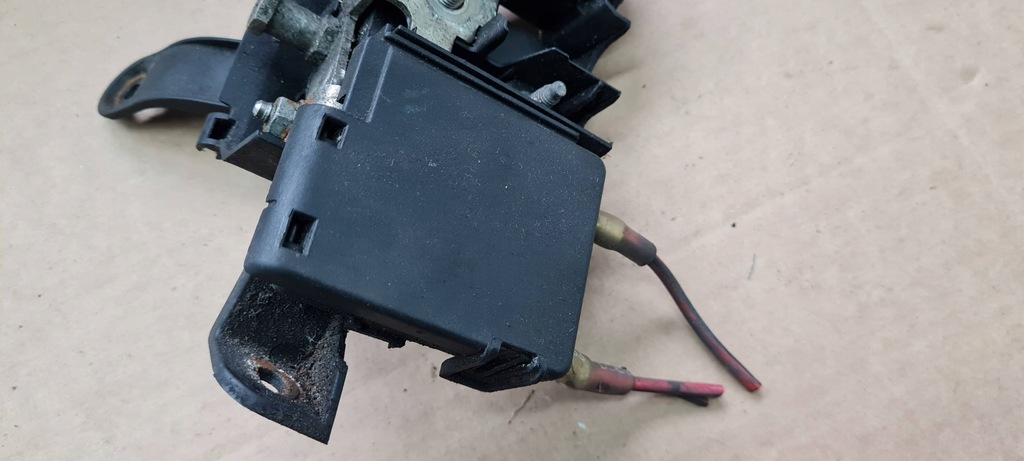 фото №5, A4 b9 8w клемма plus распределитель тока 8w0941823 a5 8w