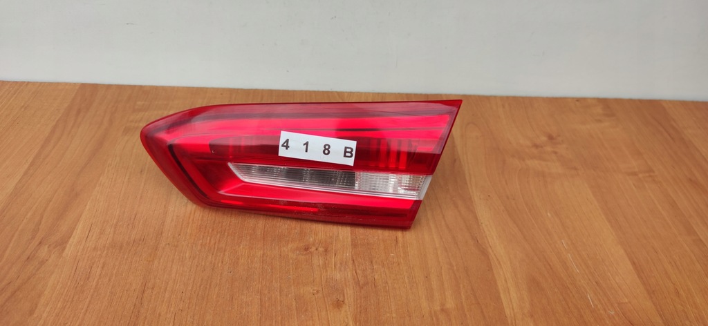 фото №1, Ford focus mk4 4 iv sedan права лампа w кришка led