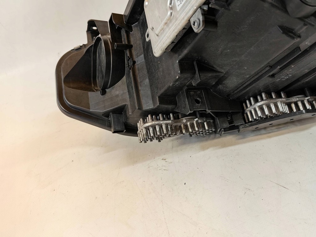 фото №13, Bmw 4 f32 f33 f36 - лампа bi-xenon права cała комплектна