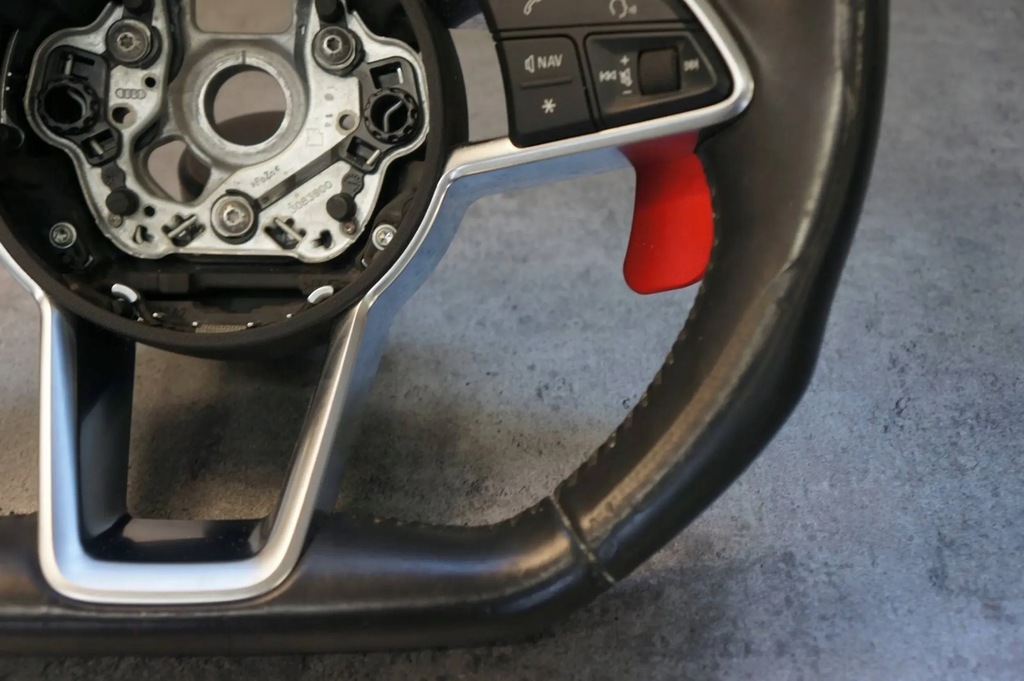 фото №10, Повітропровід шкіра шкіряний зрізана audi tt tts 8s пелюстки перемикання 8s0419091e