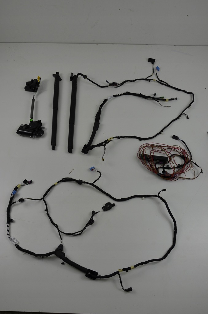 фото №1, Vw arteon fl kombi комплект электрическая крышка багажника