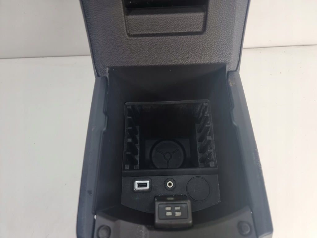 фото №8, Подлокотник туннель средний ford c-max mk2