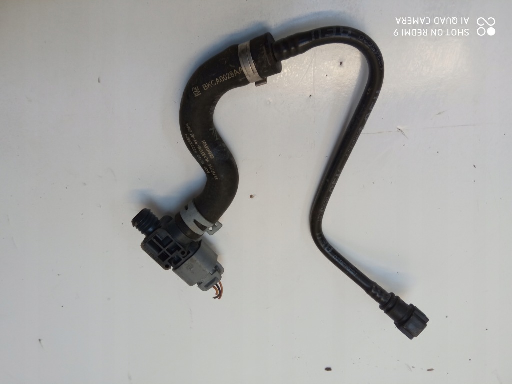 Купити Opel astra j 1.6cdti шланг патрубок трубка пального