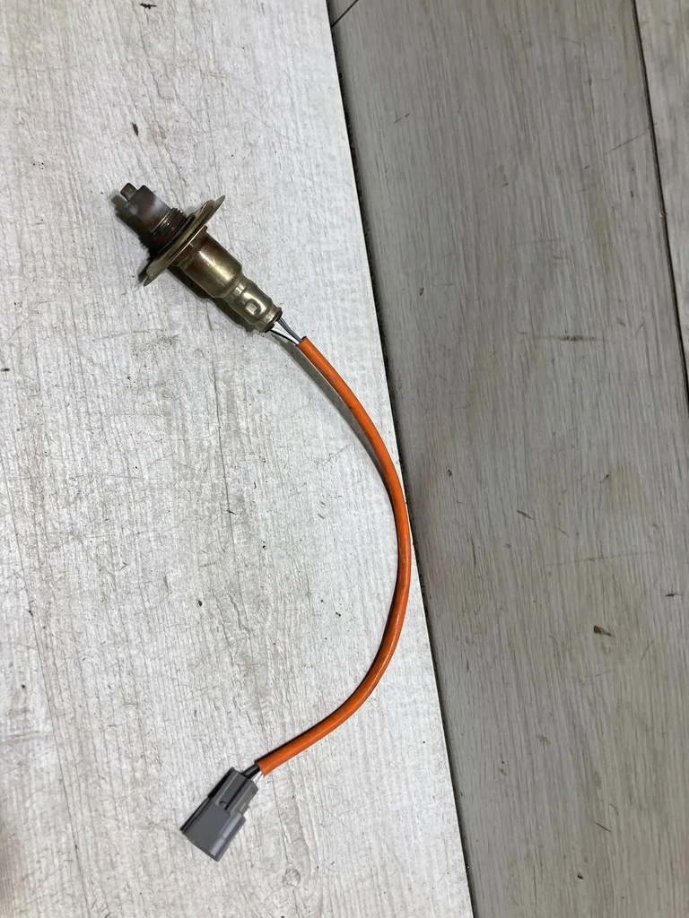 фото №1, Renault clio v 2019 датчик лямбда-зонд 1.0 tce