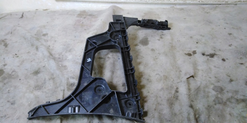 фото №1, Audi a5 8t coupe напрямна бампера правий задня 8t0807454