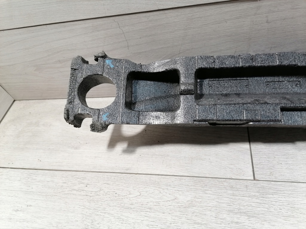 фото №10, Macan абсорбер пена перед 95b807550r