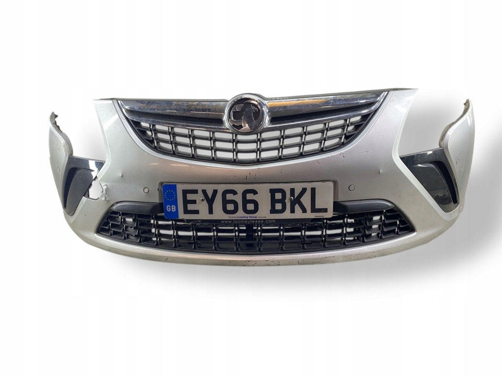 Купить Opel zafira c 1600cm3 2016 бамперы minivan