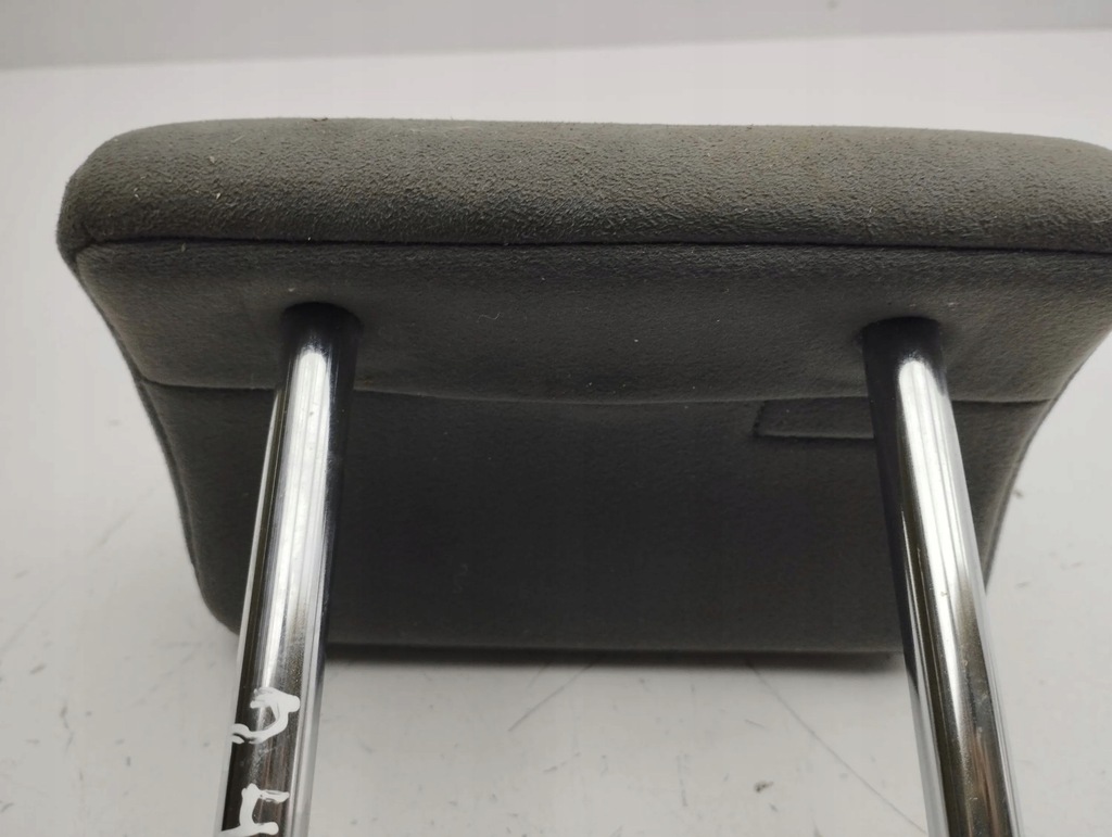 фото №5, Toyota prius xw30 2011 середина підголівник сидіння заднього