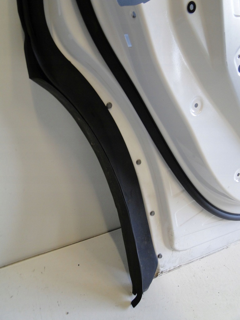 фото №14, Mercedes дверь задние левая белый 149 задняя 2024 glb x247 247