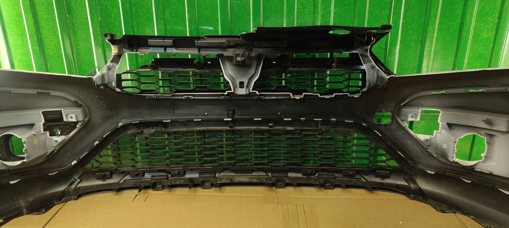 Бампер передний renault dacia duster 620225102r с Разборки