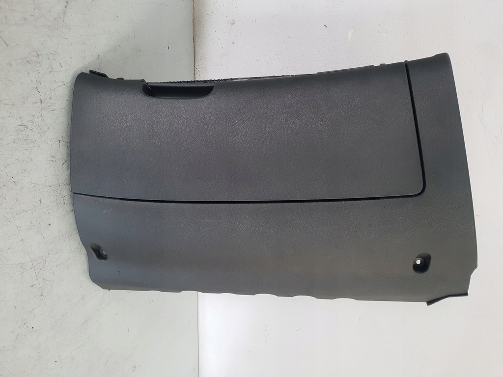 фото №1, Skoda octavia ii lift бардачок пасажира europa