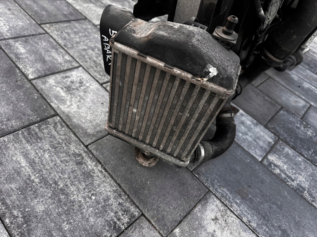 Комплектний  ремінь передній радіатор fiat 500 abarth оригінал Оригінал