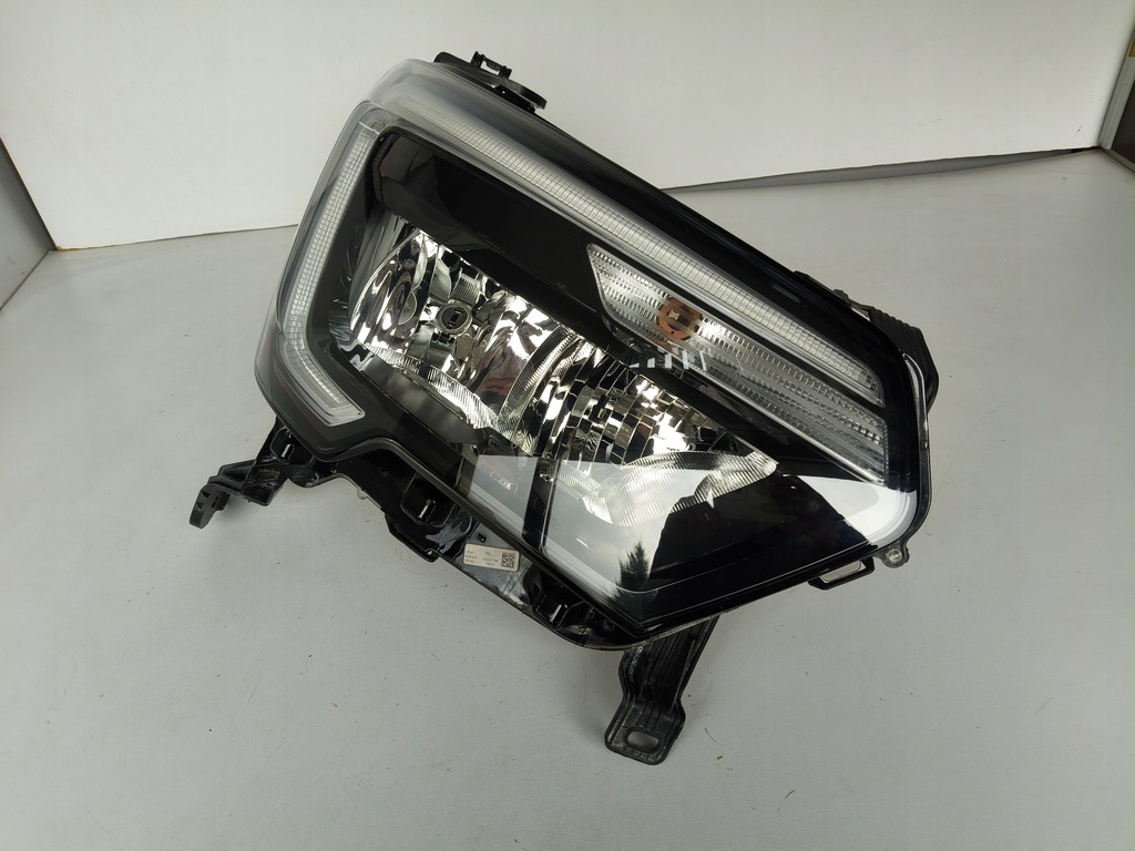 фото №1, Лампа правая фара renault master iv 19- led