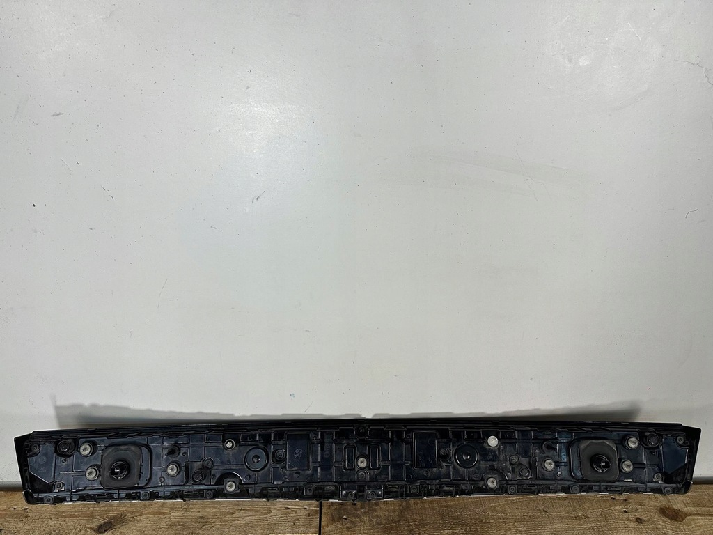 фото №5, Лампа задняя задняя накладка средняя hyundai ioniq v 5 cala europa