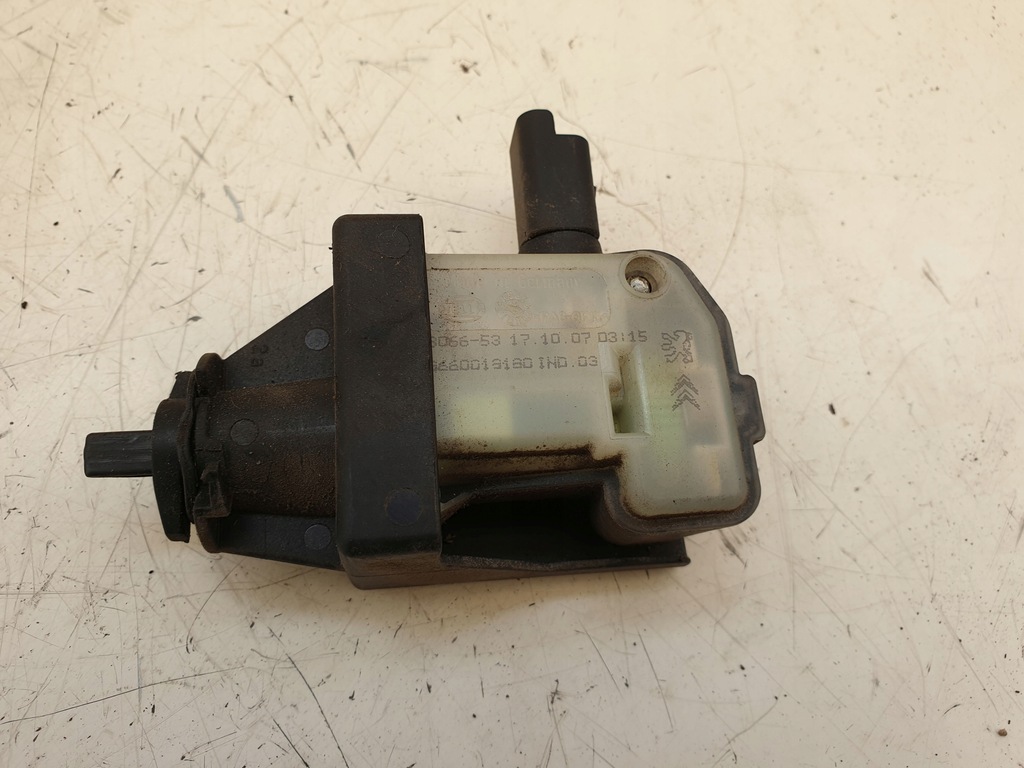 фото №1, Привід кришка заливної пального c4 grand picasso 07r