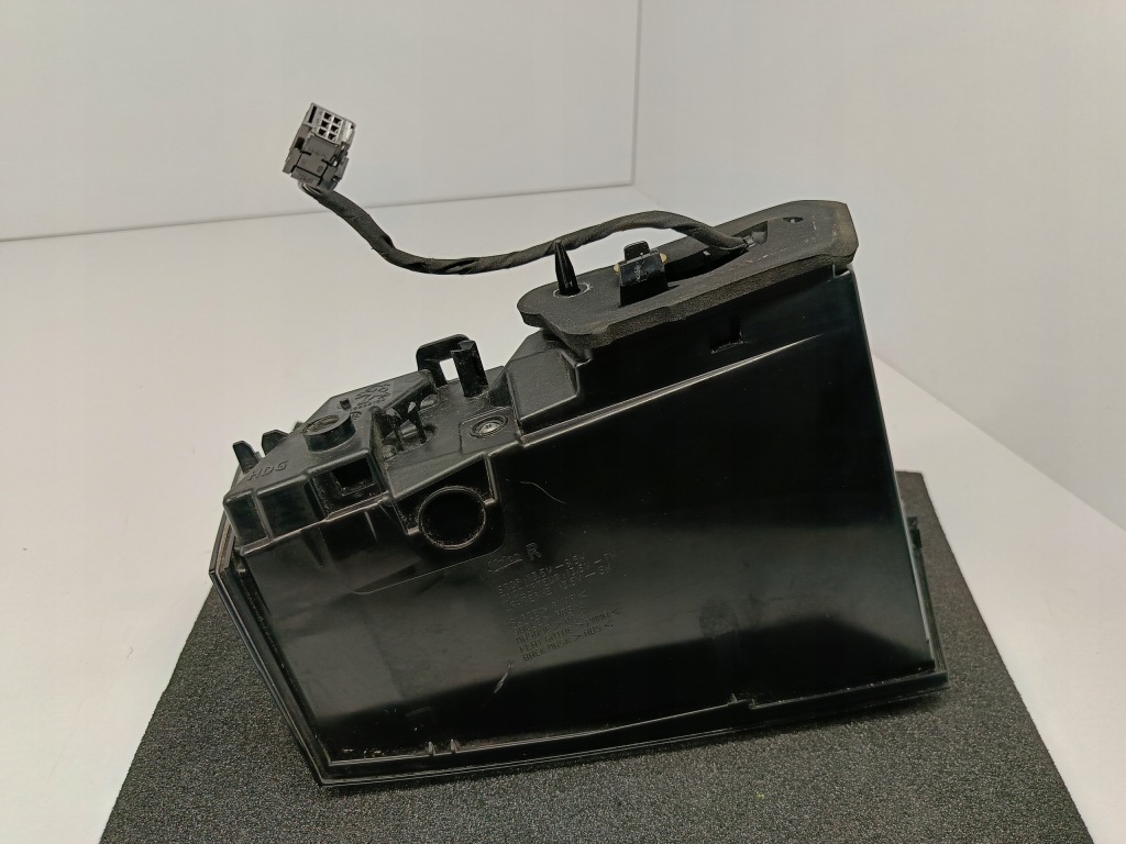 Peugeot 508 2 18- фара крышки багажника правый  задняя led 9813508180 Цена