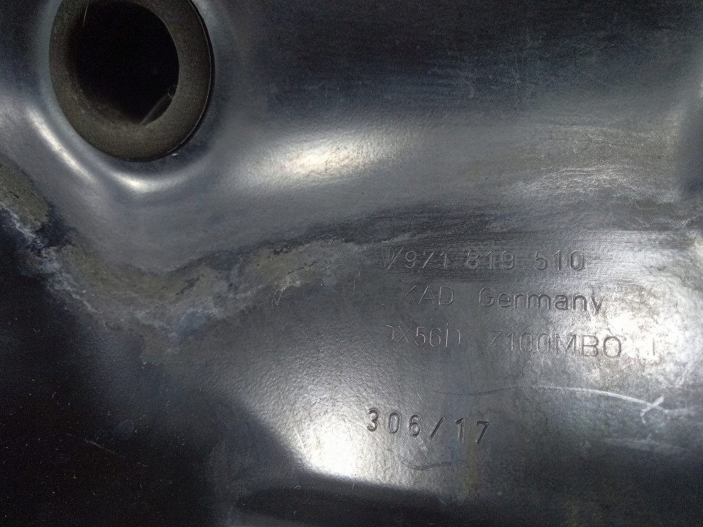 Porsche panamera 971 защита стены перегородки 971819510 в Украине