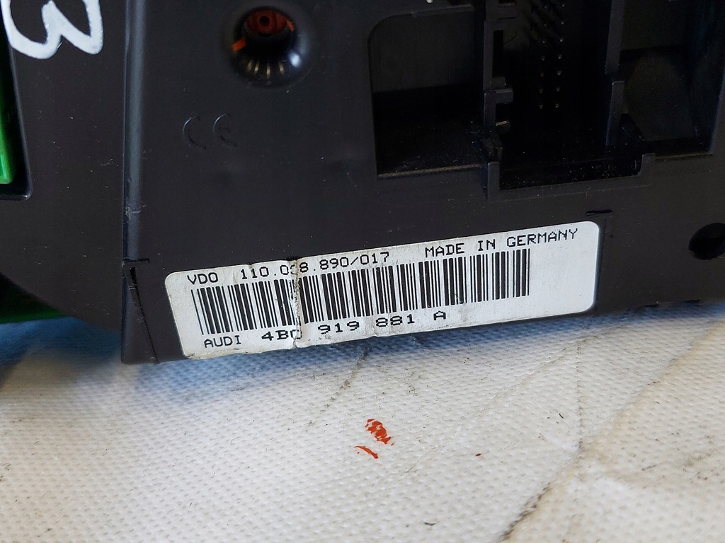 фото №12, Лічильник приладова панель a6 c5 2.4 v6 4b0919881a