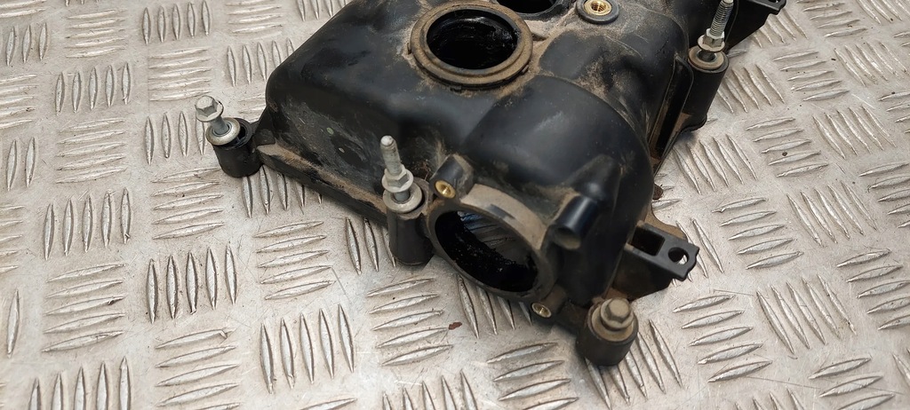 фото №6, Dodge durango 05184068 кришки клапанів