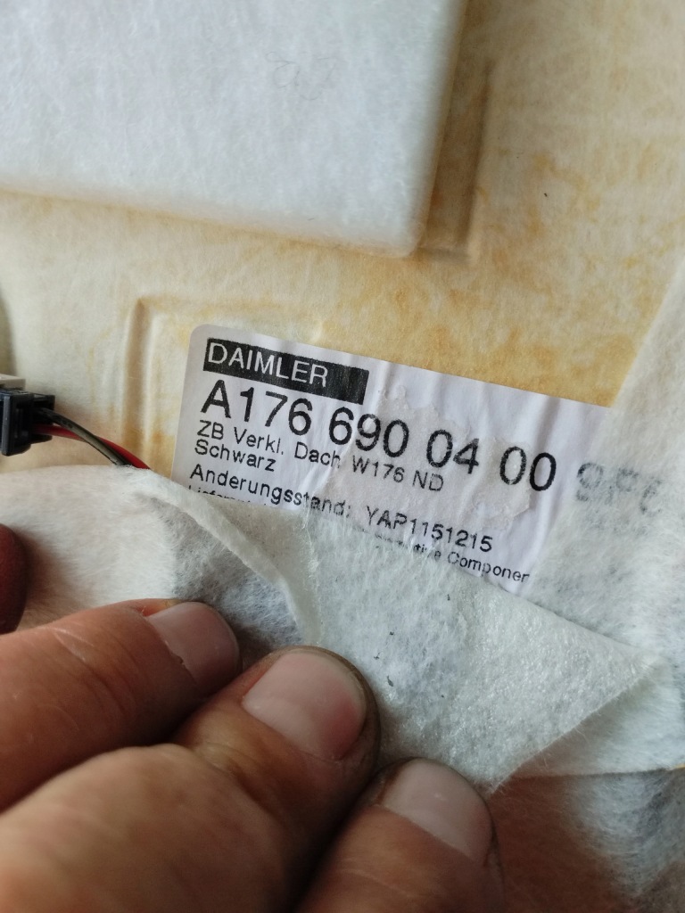 фото №10, Mercedes w176 потолок amg лампа блок двигателя lift