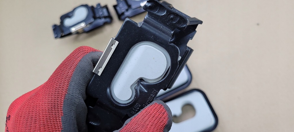 фото №9, A6 c7 4g крюки крепление потолочный кронштейн 4x светлый