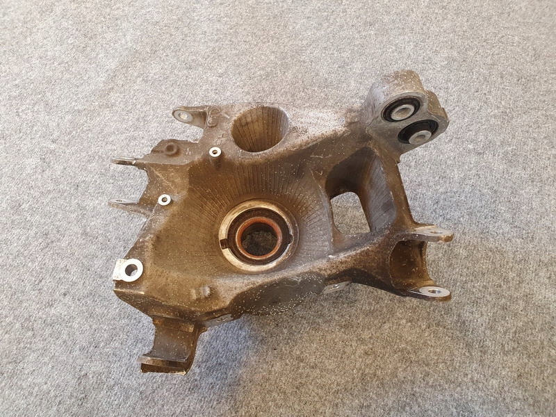 фото №1, Porsche 911 991 99133161212 поворотний кулак задня оригінал